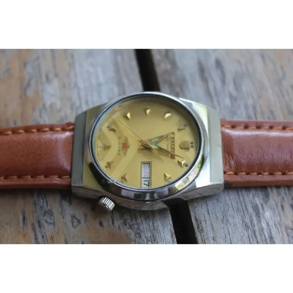 Vintage 1974 Citizen Automatic Mens Silver Watch W/daydate & Gold accents